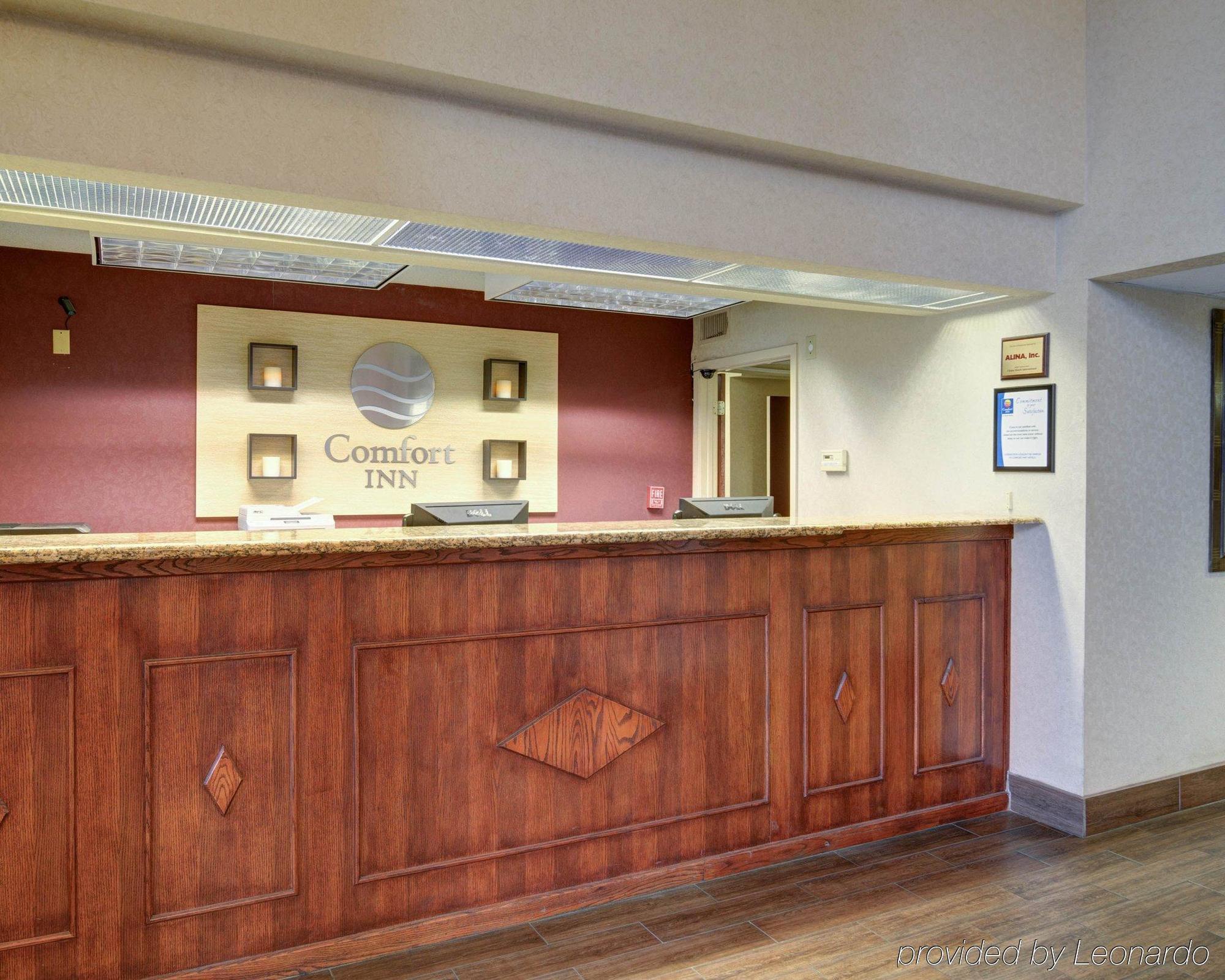 Quality Inn & Suites Pine Bluff Exterior foto